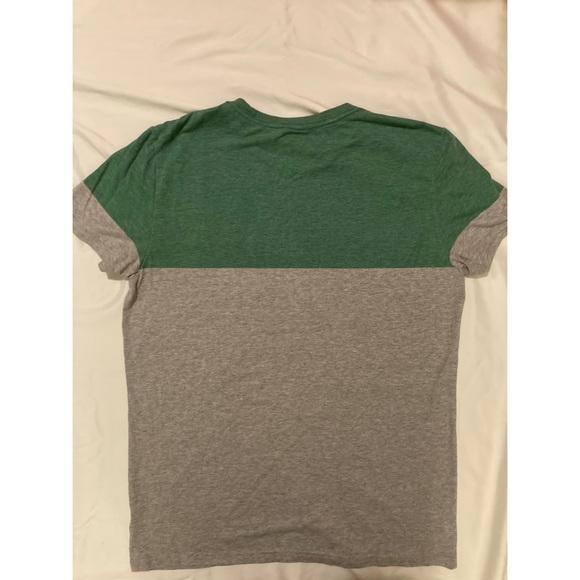 AE Front Pocket Muscle Shirt - Picture 5 of 5